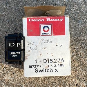 Used AC Delco D1527A Genuine GM Headlight Switch